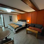 Sweet Forest Breeze, A Cook Forest Inn