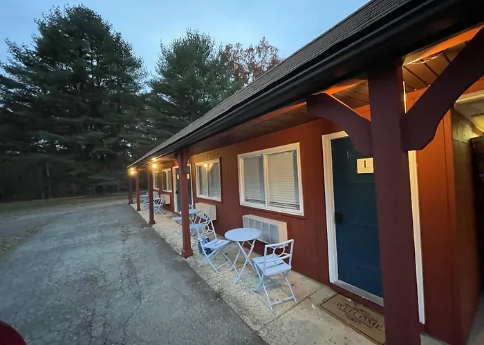 Sweet Forest Breeze, A Cook Forest Inn