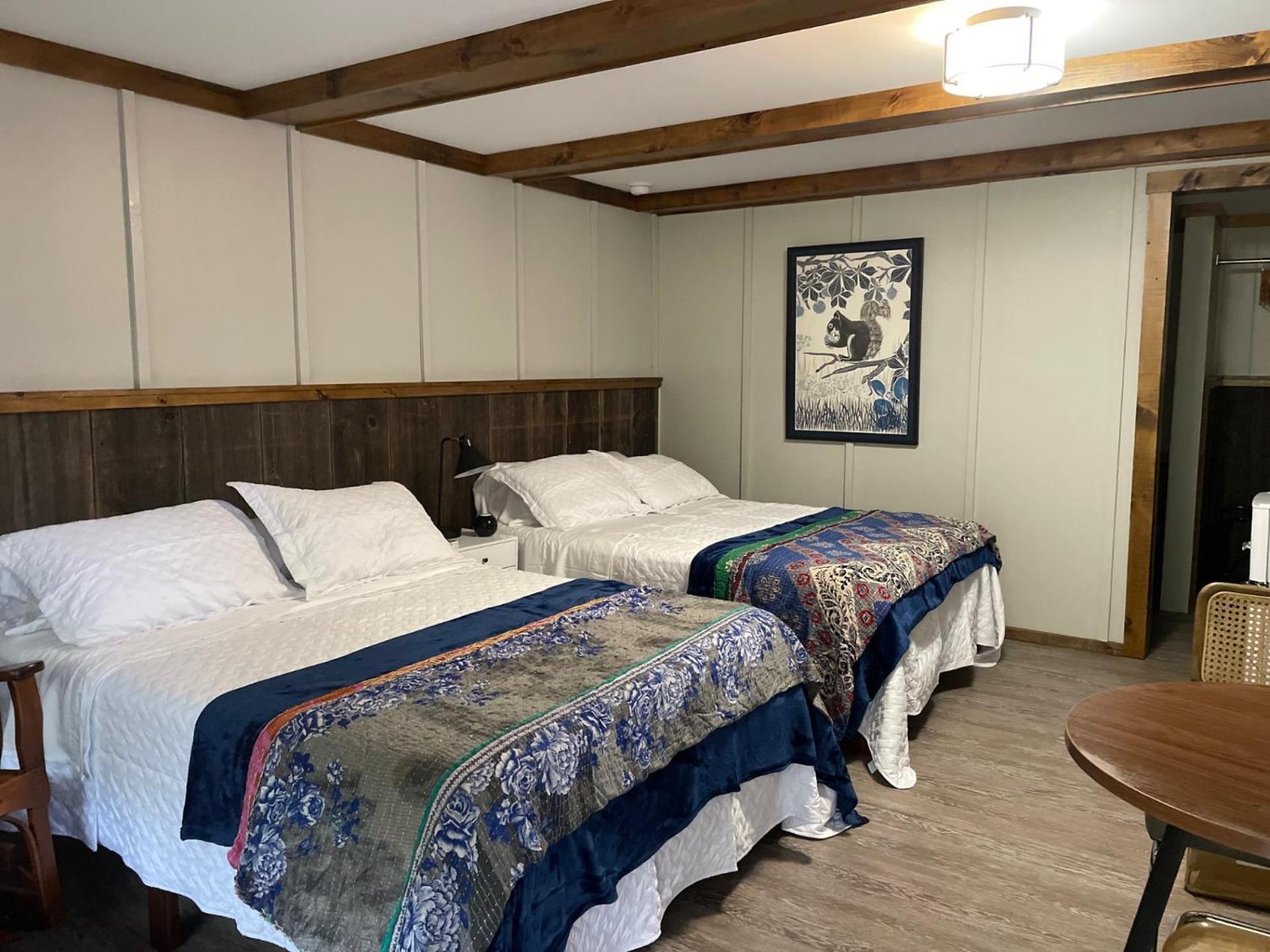 Sweet Forest Breeze, A Cook Forest Hotel